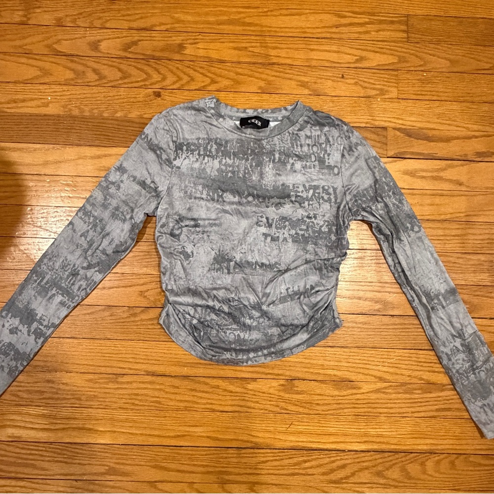 Gray Long Sleeve Sheer Graphic Top Size S